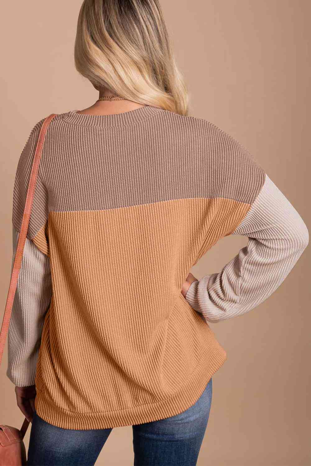 Stilla | Block Droppet Skulder T-shirt