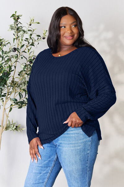 Stilla | Bae Full Size Ribbet Rund Hals Slids Strik Top