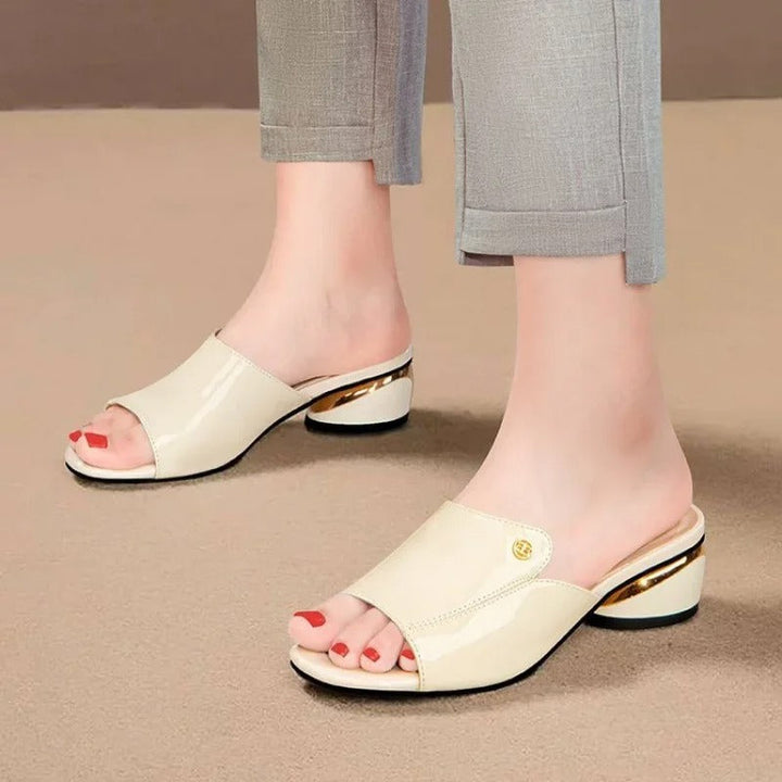 Skovae | Elegante Pantolette med Glinsende Finish