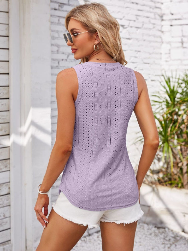 Stilla | Dekorativ Knapp V-Hals Tank