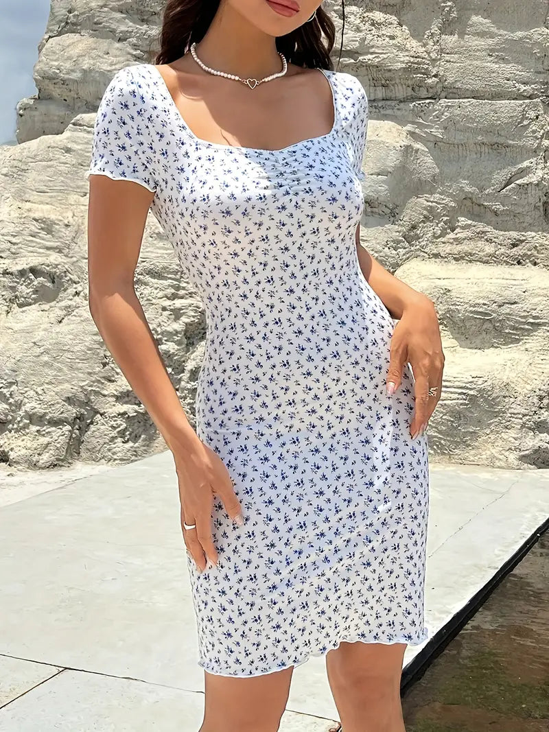 Stilla | Hvid Blomsterkjole Med Firkantet Udskæring Vineyard Bodycon