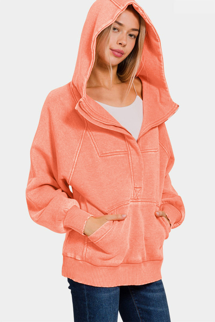 Stilla | Hættebluse Med Kængurulomme Af Acid Vasket Fleece