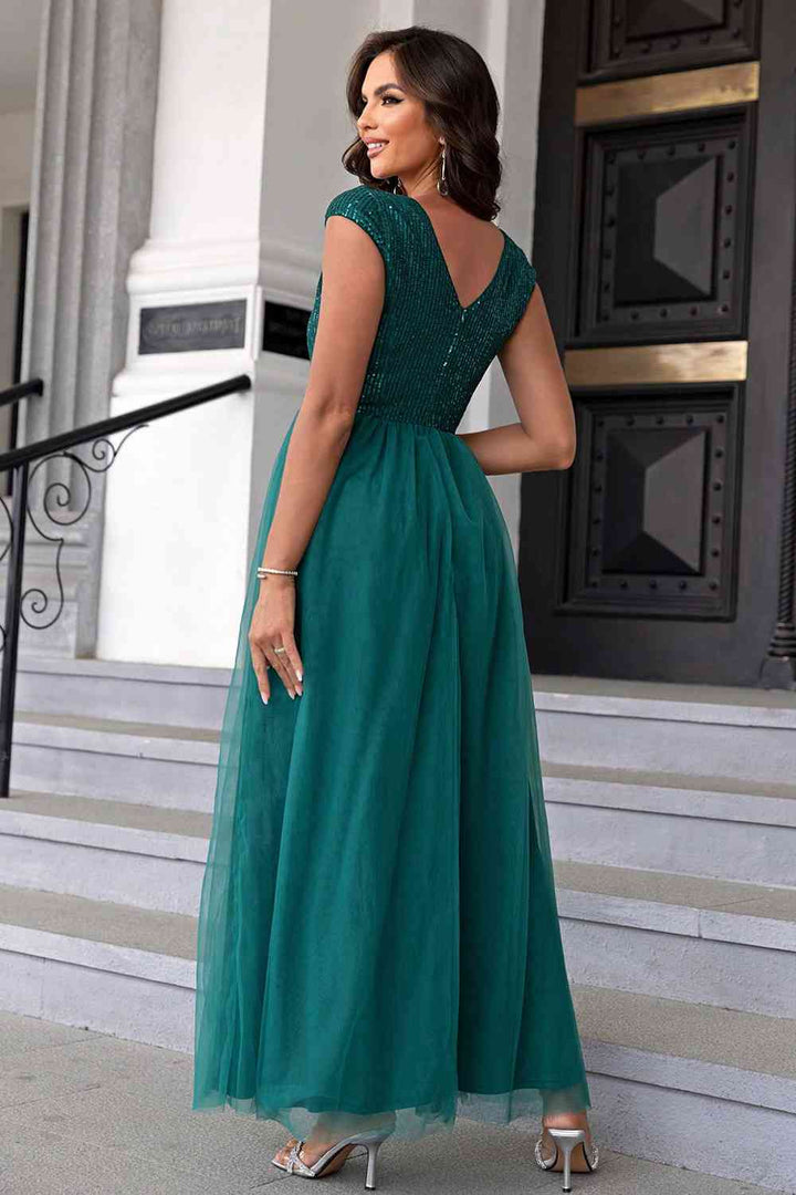 Stilla | V-hals Mesh Maxi Kjole