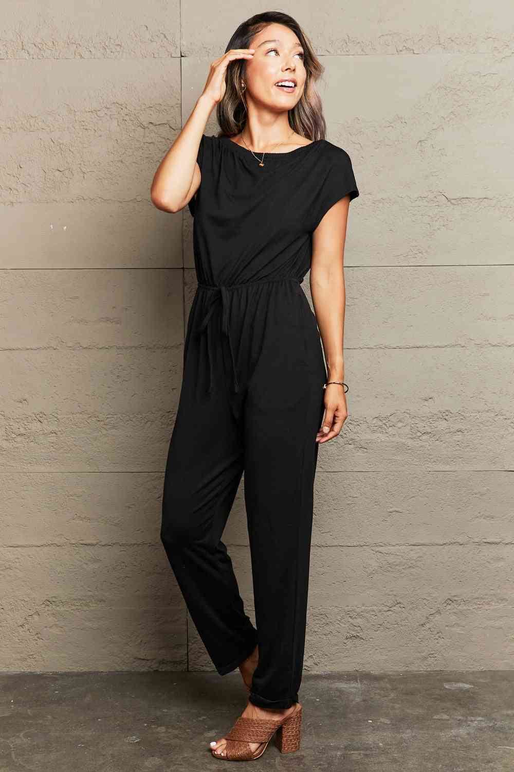 Stilla | Hals Kort Ærme Playsuit Med Lommer