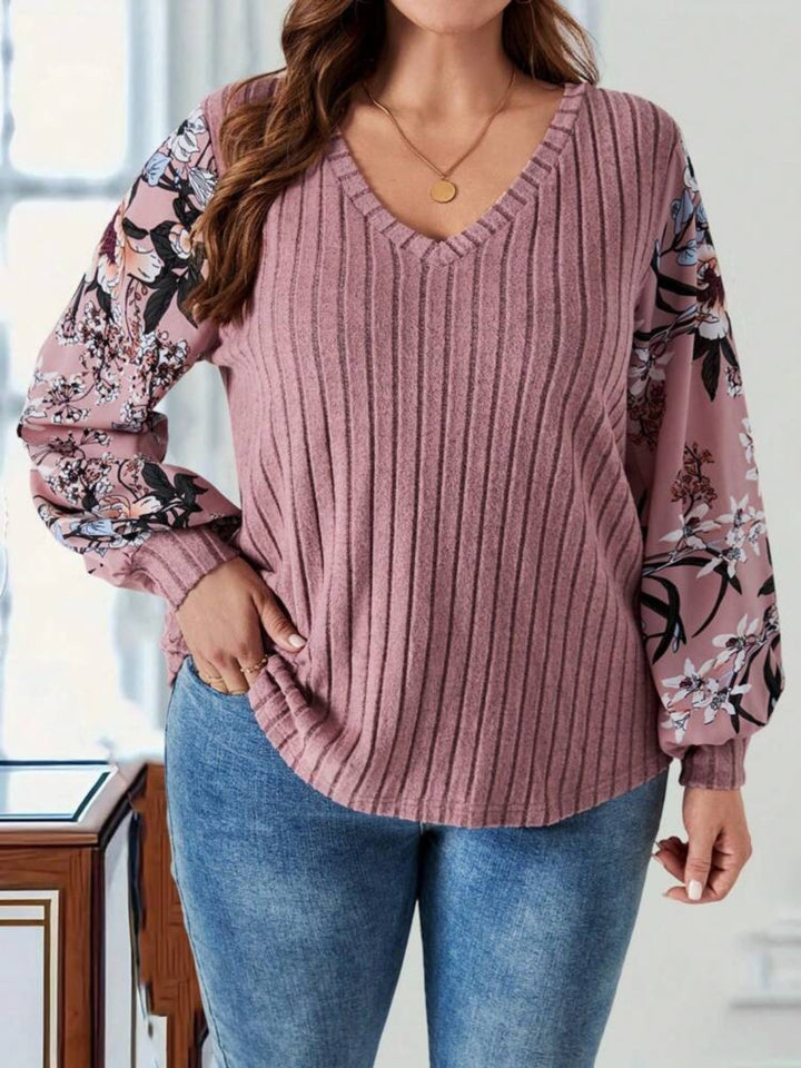 Stilla | Størrelse T-shirt med lange ærmer og V-udskæring