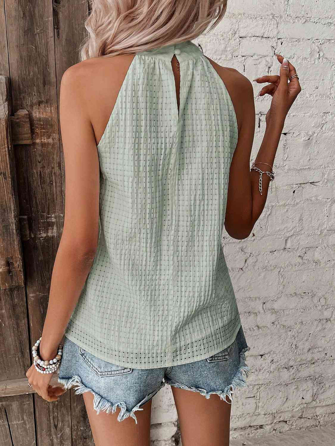 Stilla | Neck Dot Detail Top
