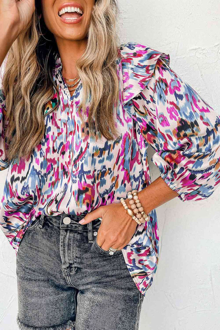 Stilla | Nochted Neck Ruffled Bluse