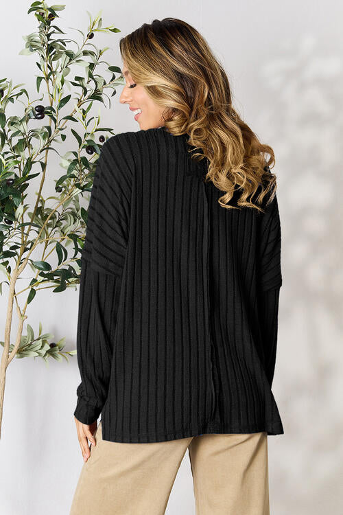 Stilla | Bae Full Size Ribbet Rund Hals Slids Strik Top