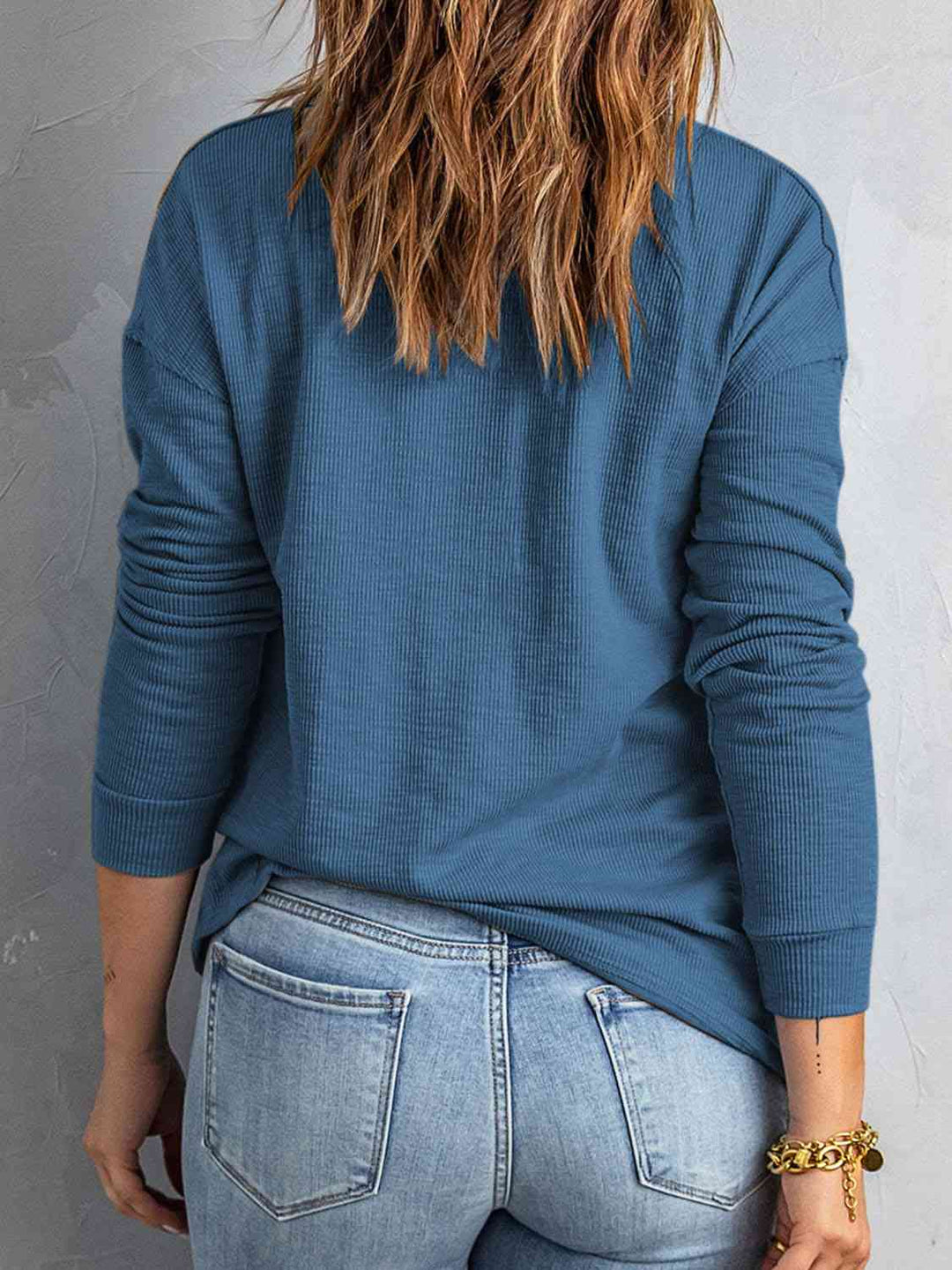 Stilla | Hals Halv Knap Top