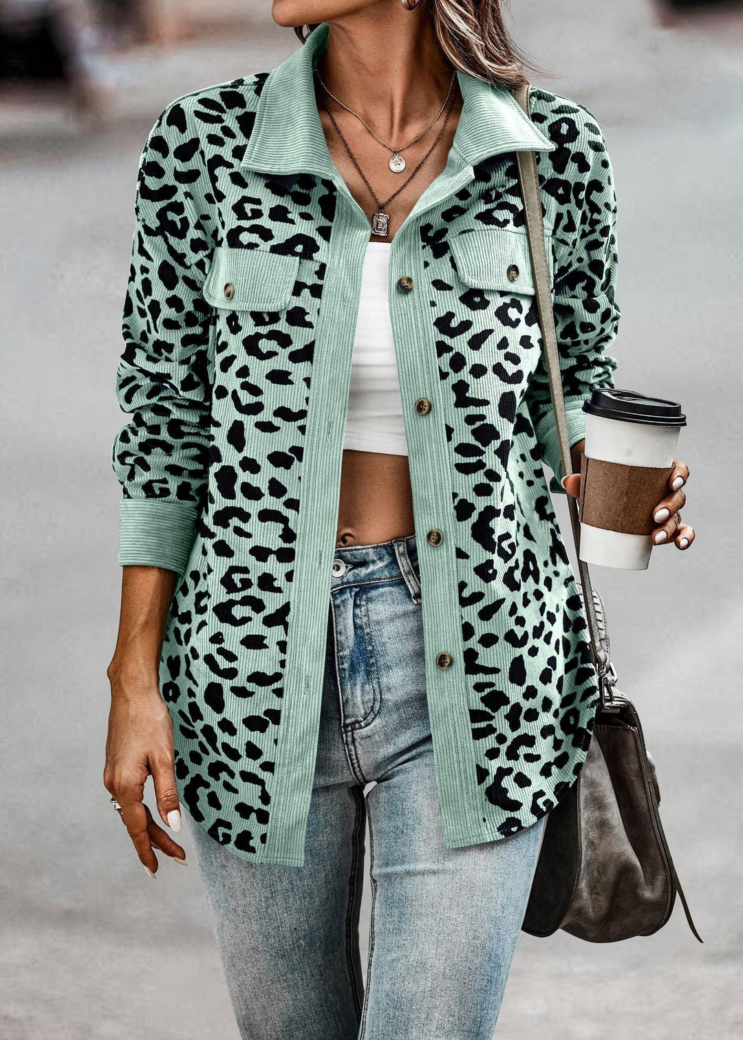 Stilla | Stilfuld Leopardjakke Med Moderne Snit