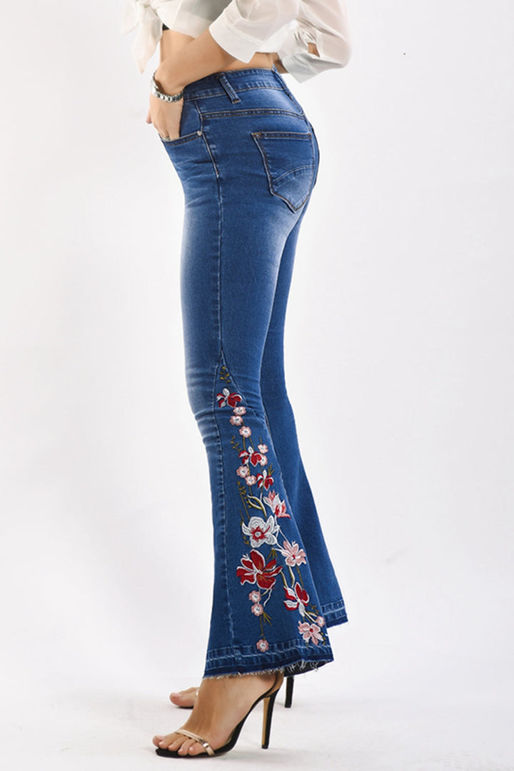 Stilla | Størrelse Blomst Broderi Bred Ben Jeans