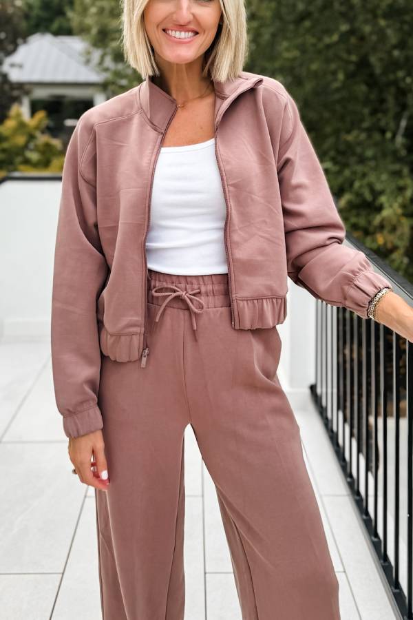 Stilla | Slank Full Zip Jakke og Høj Talje Elastisk Bund Lommer Bred Ben Sweatpants Sæt