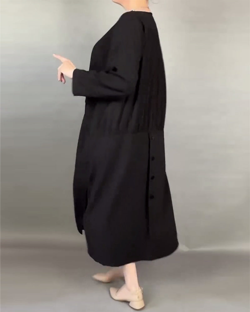 Stilla | Plus Size Kjole med Knapper I Ensfarvet