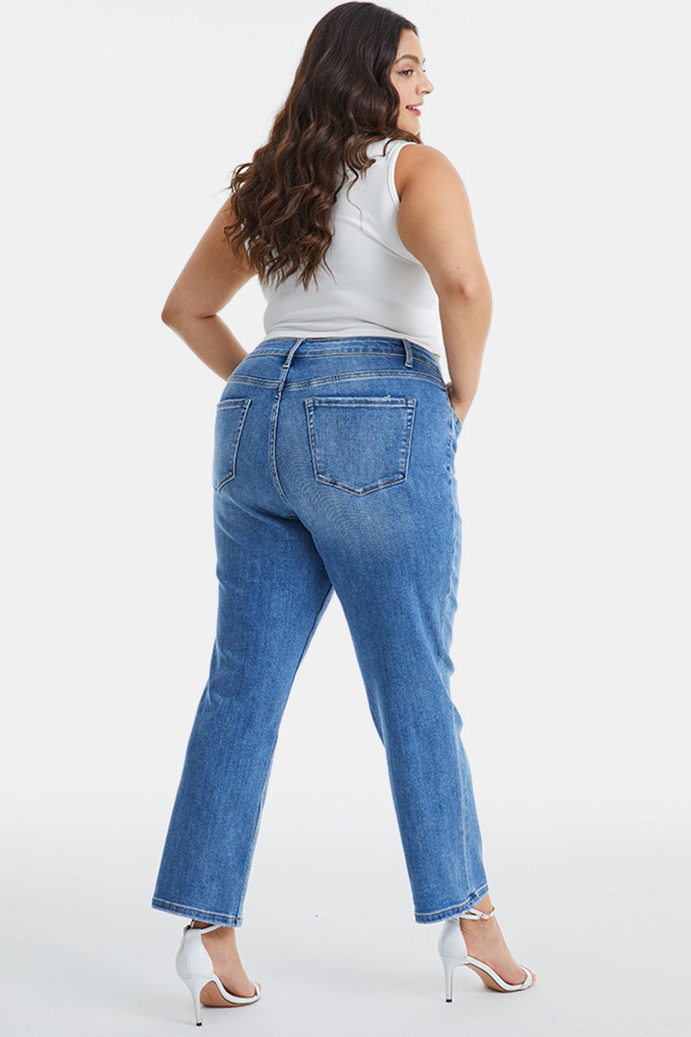 Stilla | Full Size Høj Talje Raw Hem Straight Jeans