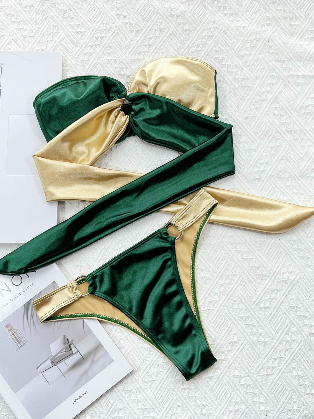 Stilla | Tone Ring Detalje Tied Bikini Sæt