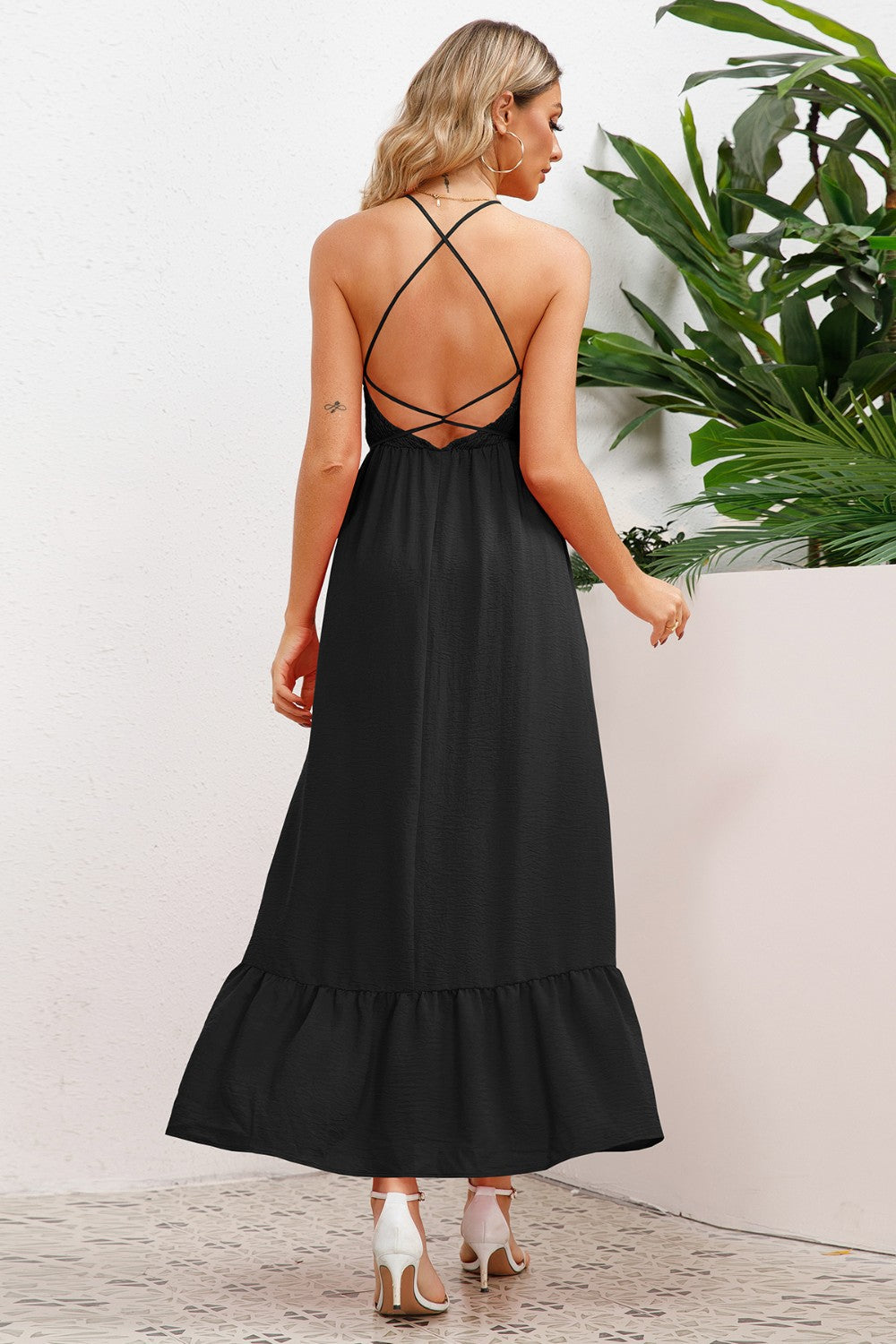 Stilla | Crisscross Spaghetti Stropkjole