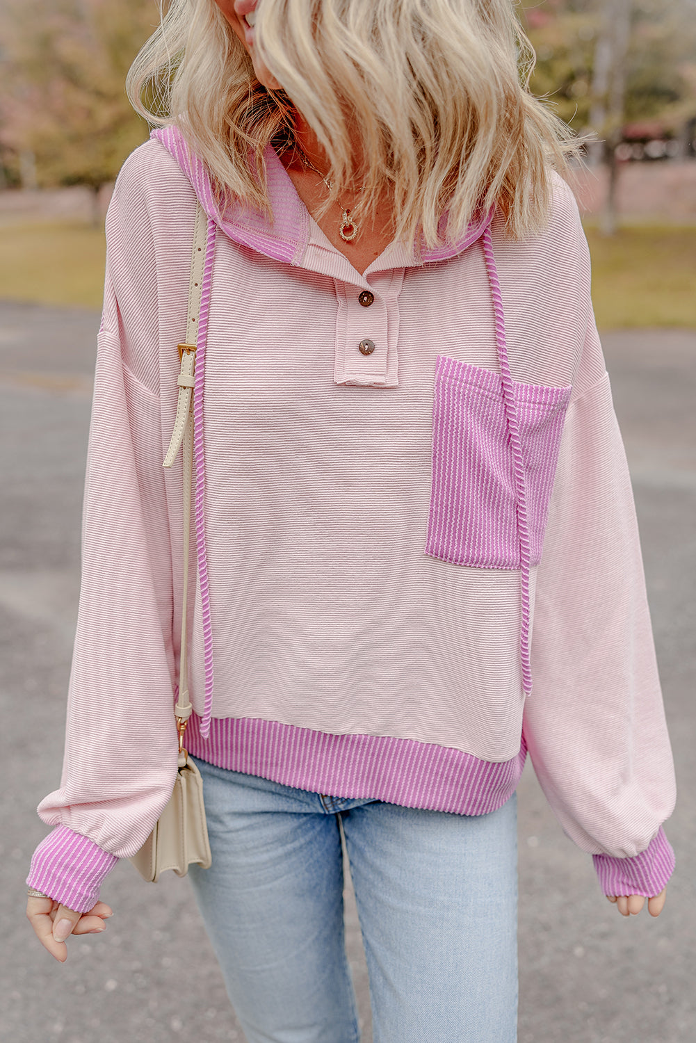 Stilla | Klassisk og Elegant Sweatshirt Med Hætte