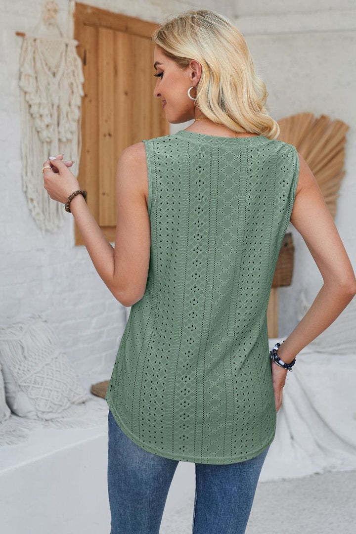 Stilla | Dekorativ Knap V-Hals Tank