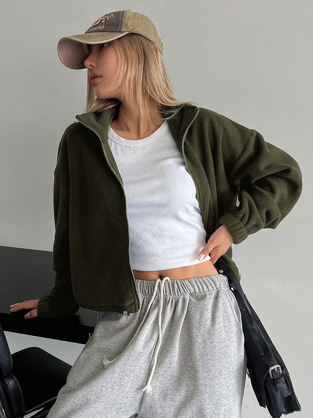 Stilla | Zip Up Langærmet Cropped Jakke