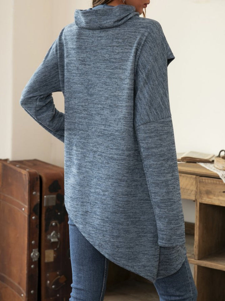 Stilla | T-shirt med lange ærmer og asymmetrisk søm samt muslingekant