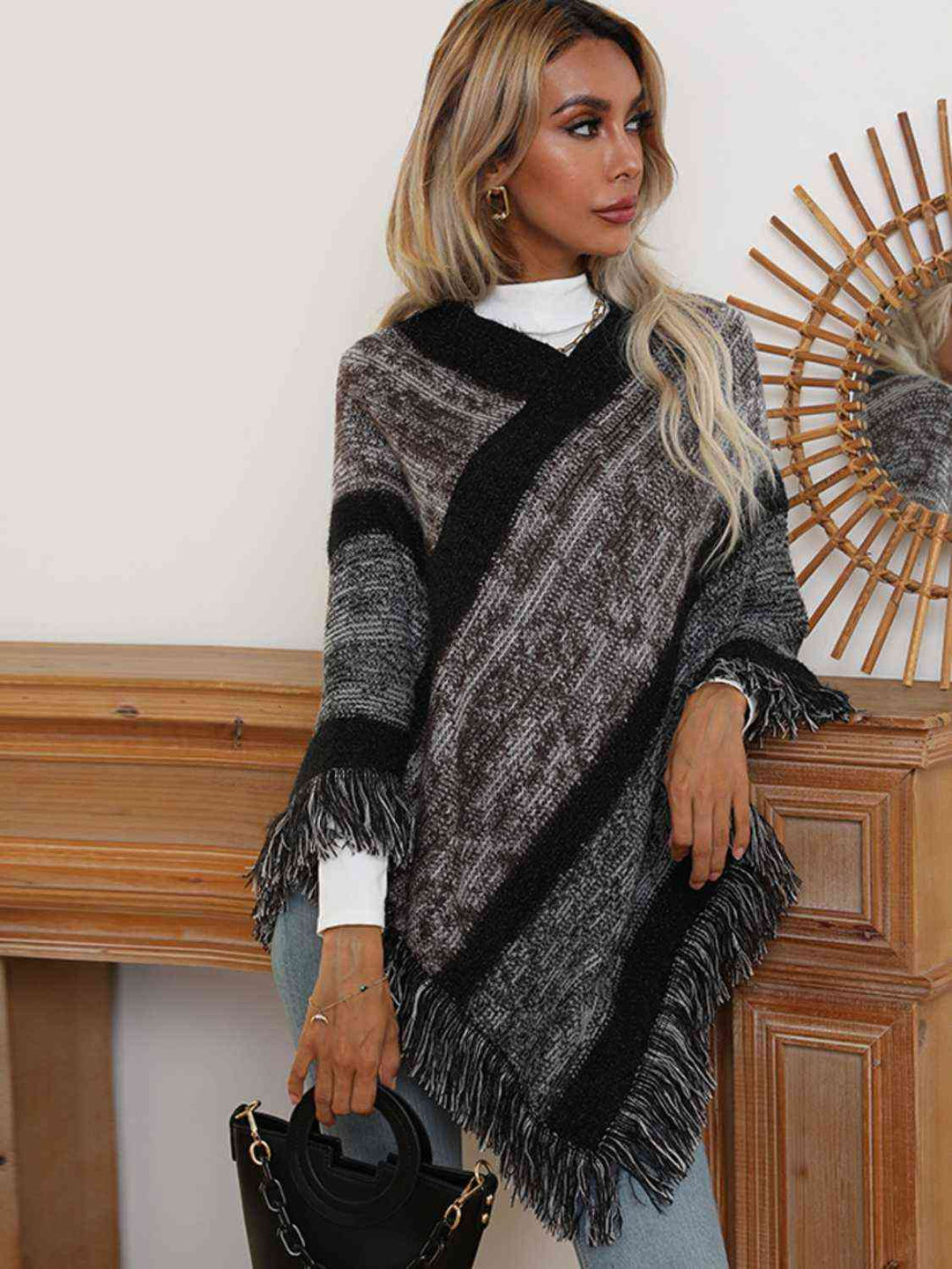 Stilla | Hals Poncho Med Fringer