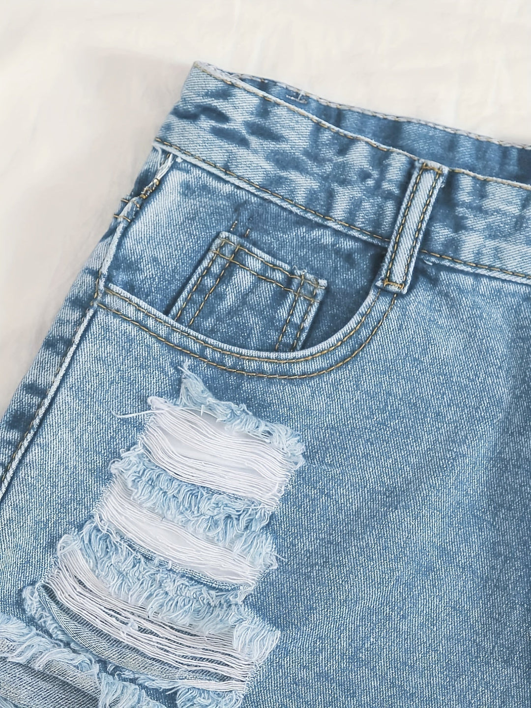 Stilla | Himmelblå Denimshorts Med Flosset Kant Og Rifter