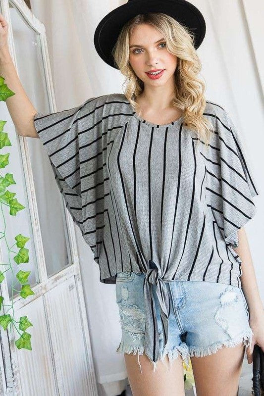 Stilla | Print Bånd Hem Rund Hals Cape Ærme Top