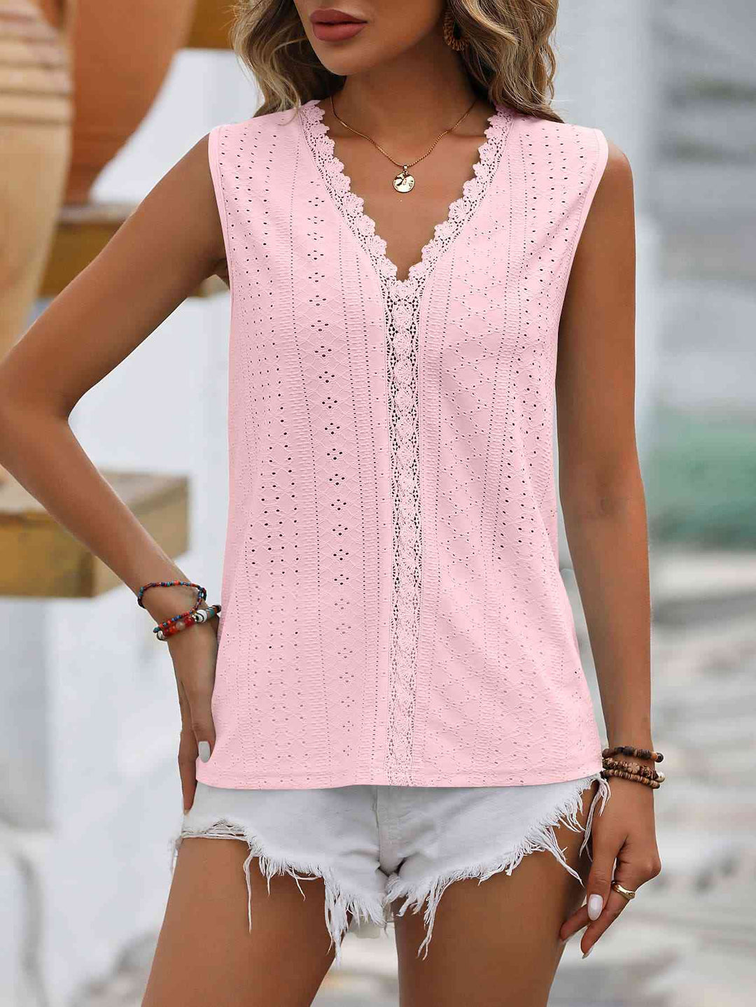 Stilla | Spliced Lace V-hals Udenærmelig Top