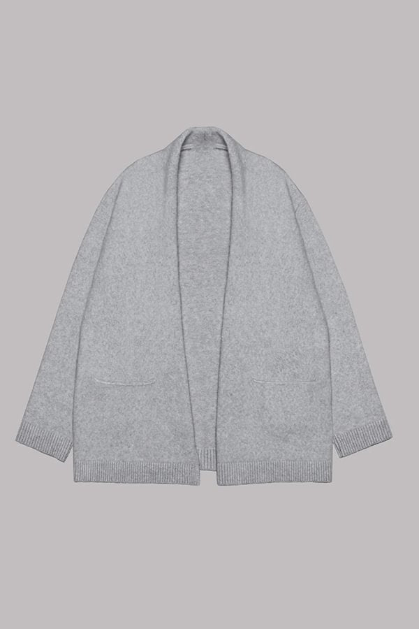 Stilla | Klar til efteråret strikjakke med lange ærmer og oversized lomme