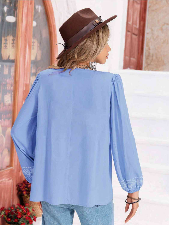 Stilla | Slipsnakke ballonskorte bluse