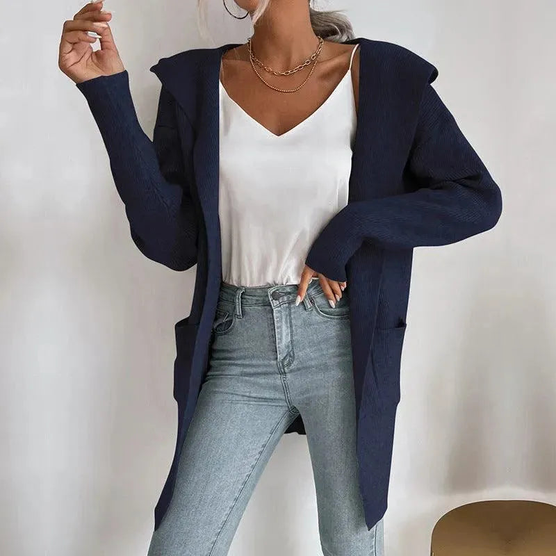 Stilla | Elegant kvinde strikjakke sweater med fint strikket mønster