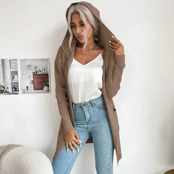 Stilla | Elegant kvinde strikjakke sweater med fint strikket mønster