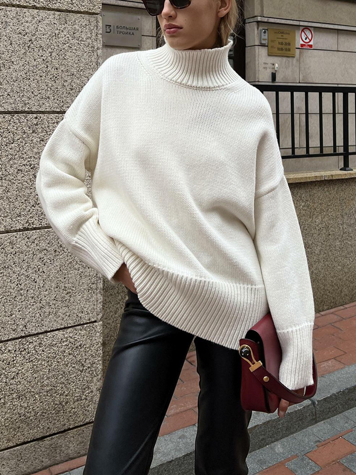 Stilla | Pullover med minimalistisk høj hals