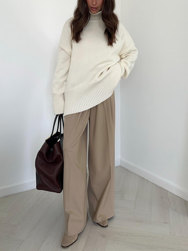 Stilla | Pullover med minimalistisk høj hals
