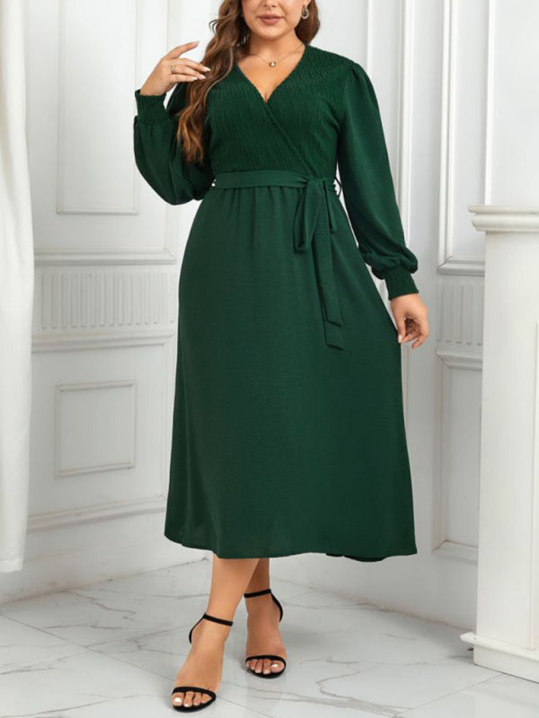 Stilla | Størrelse V - Hals Grøn Design Kjole