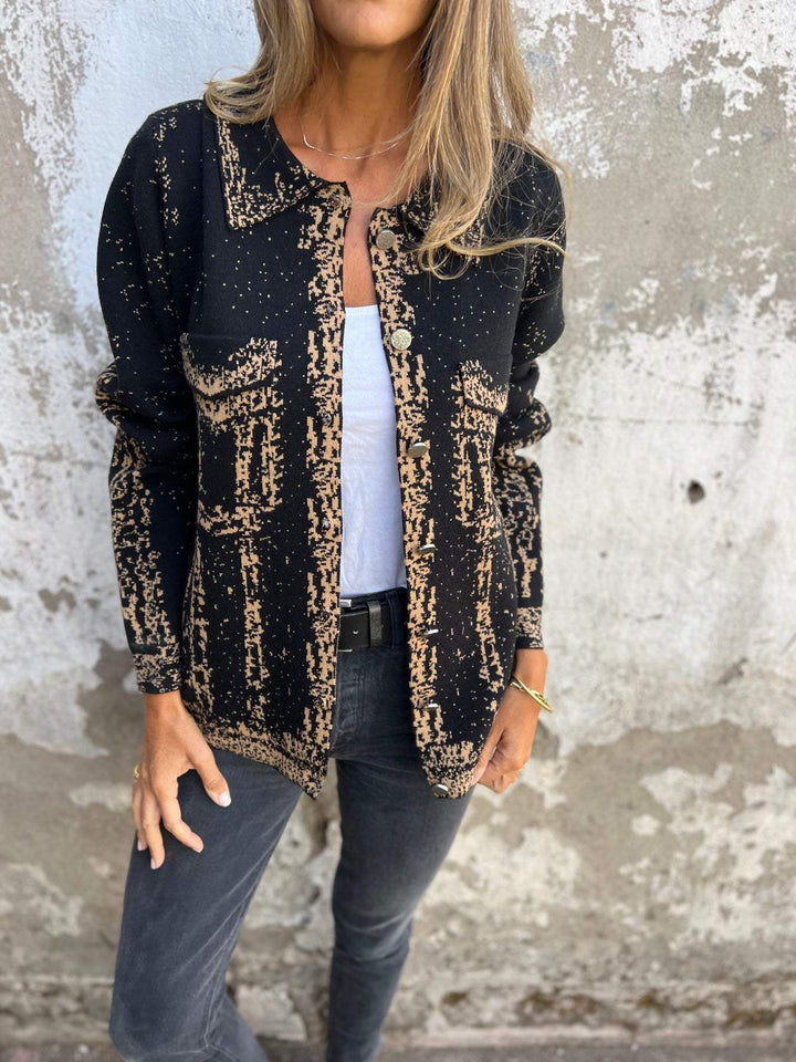 Stilla | Trykt vest med charme