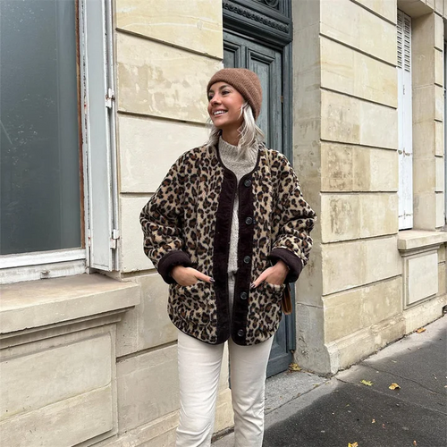 Stilla | Jakke Oversized Fit Blød Faux Fur Rund halsudskæring Mønster Design