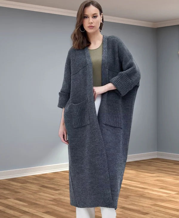 Stilla | Strikjakke Plus Size Snit Groft Strikket V-Hals med Lommer