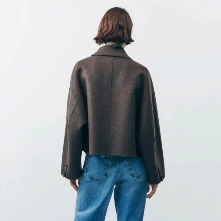 Stilla | Cropped Uldblanding Jakke Minimalistisk Knap Ned Yderbeklædning