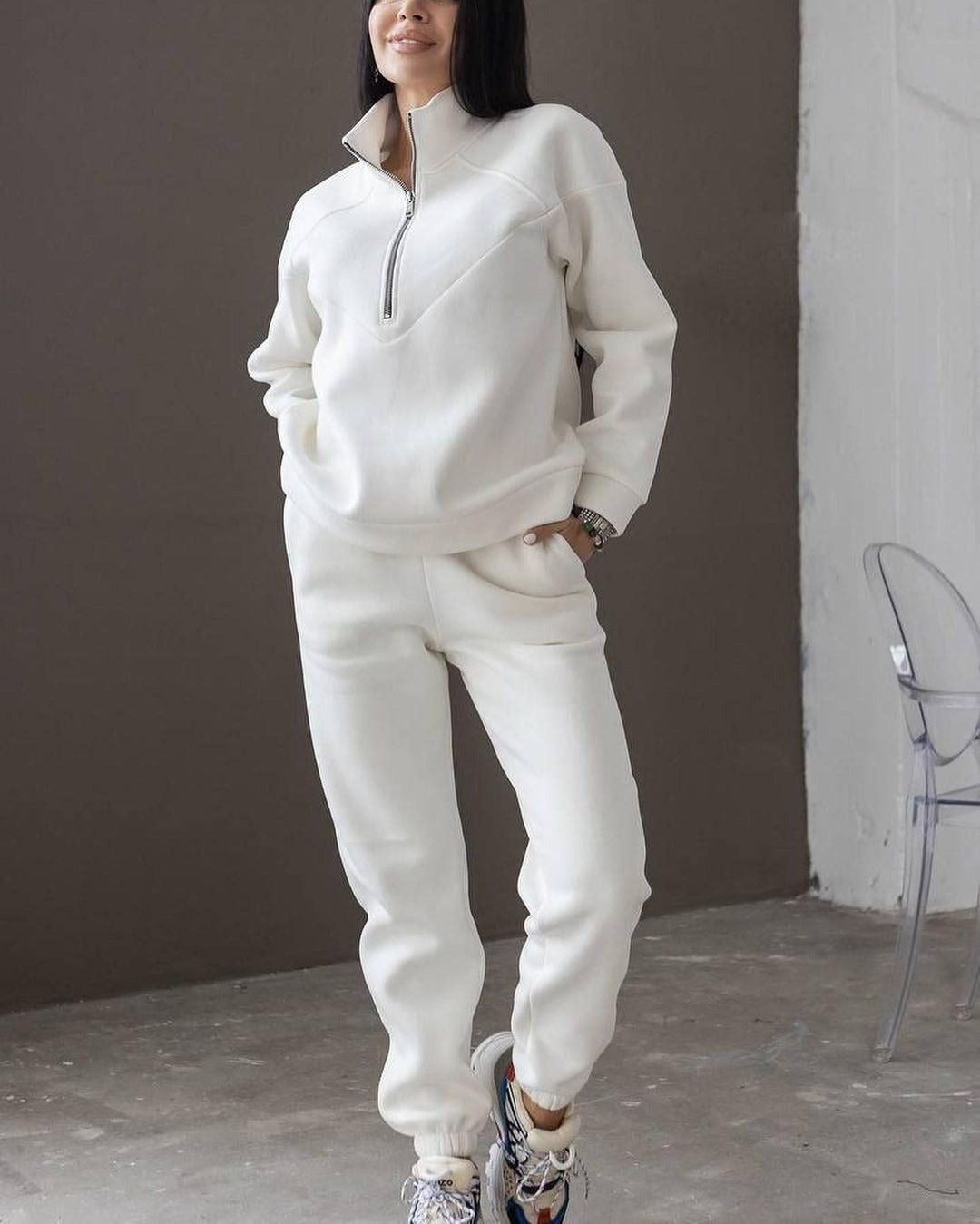 Stilla | Loungewear Sæt Fleece Løs Pasform Hoodie med Halv Lynlås Joggingbukser
