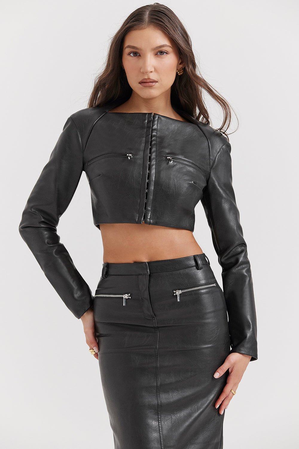 Stilla | Cropped Top Vegansk Læder Med Maxi Nederdel