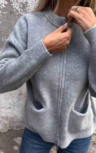Stilla | Flauschige Strickjacke mit Reißverschluss