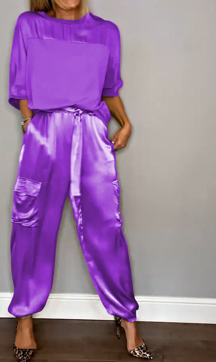 Stilla | Skinnerende satin-outfit
