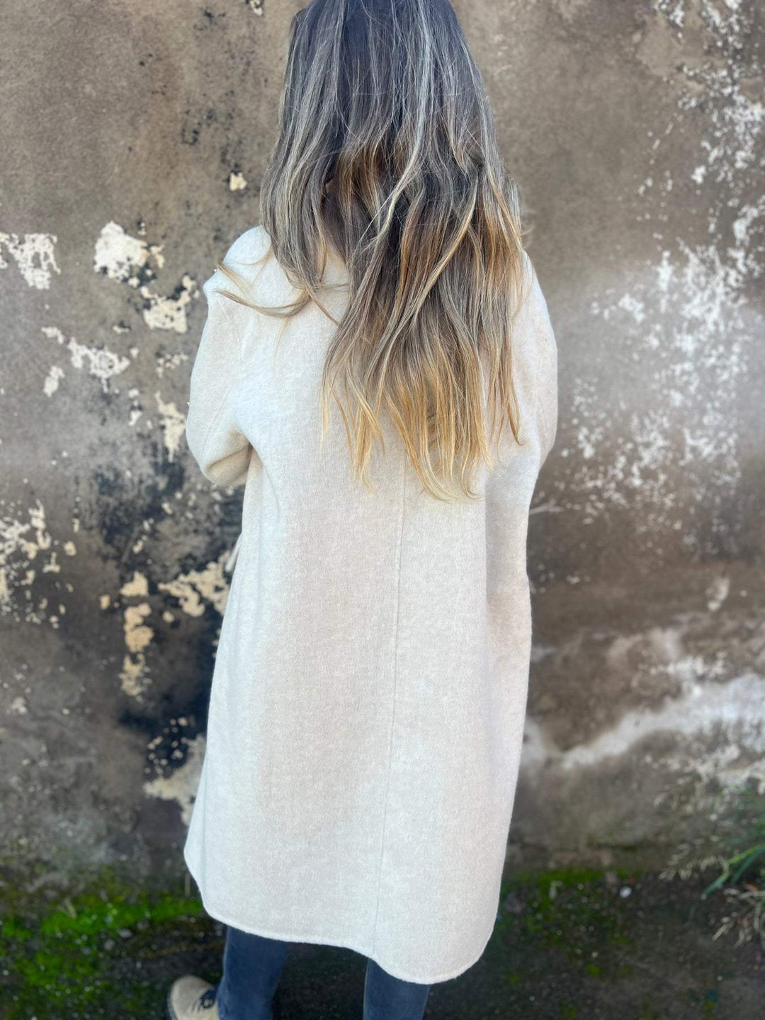 Stilla | Moderigtig frakke med enkelt design