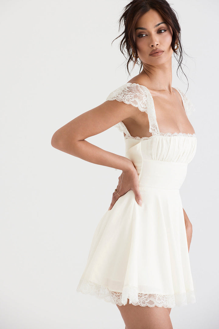 Stilla | A-line Minikjole