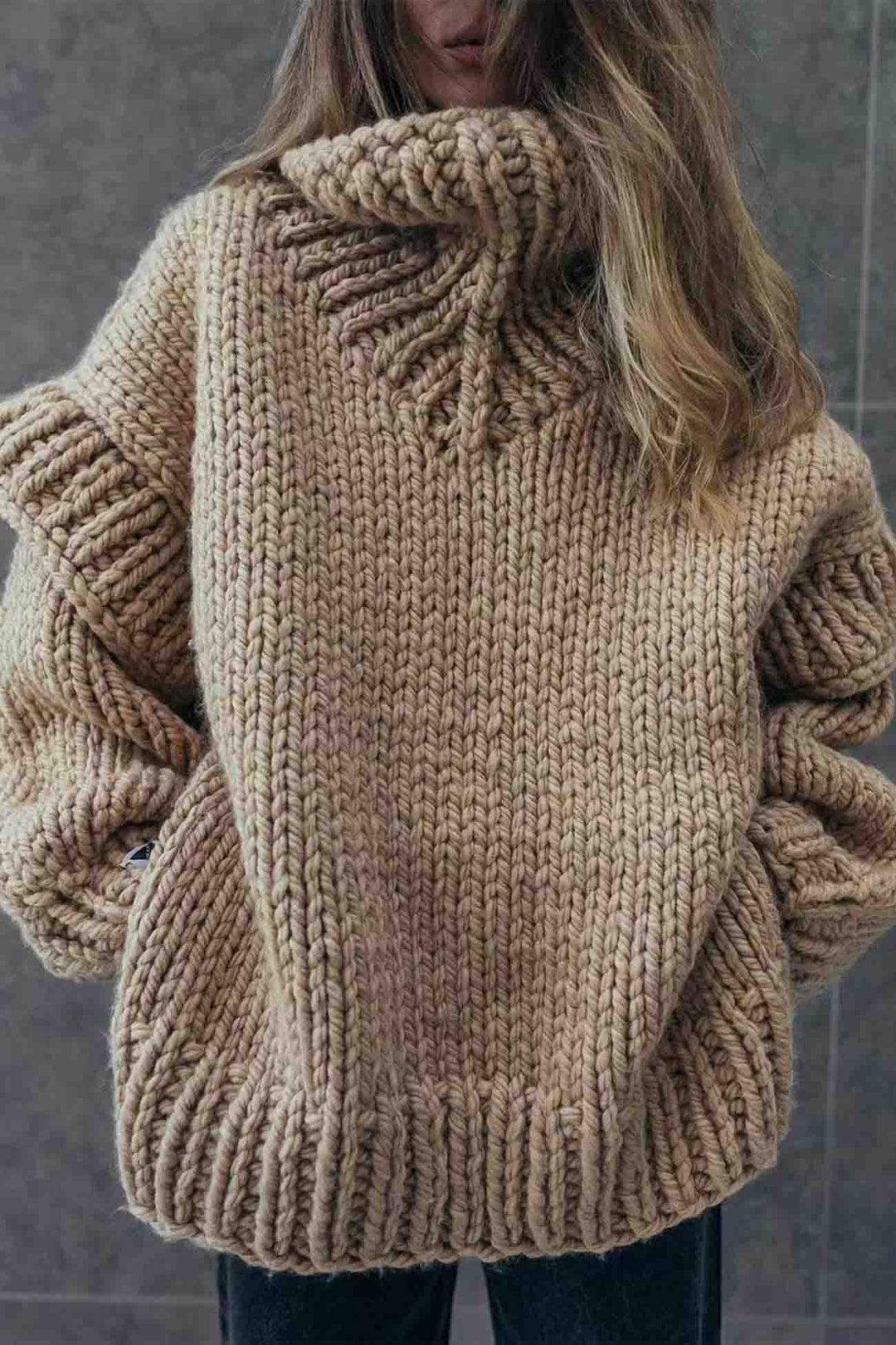 Stilla | Ensfarvet Pullover Med Lange Ærmer Og Pseudokrave