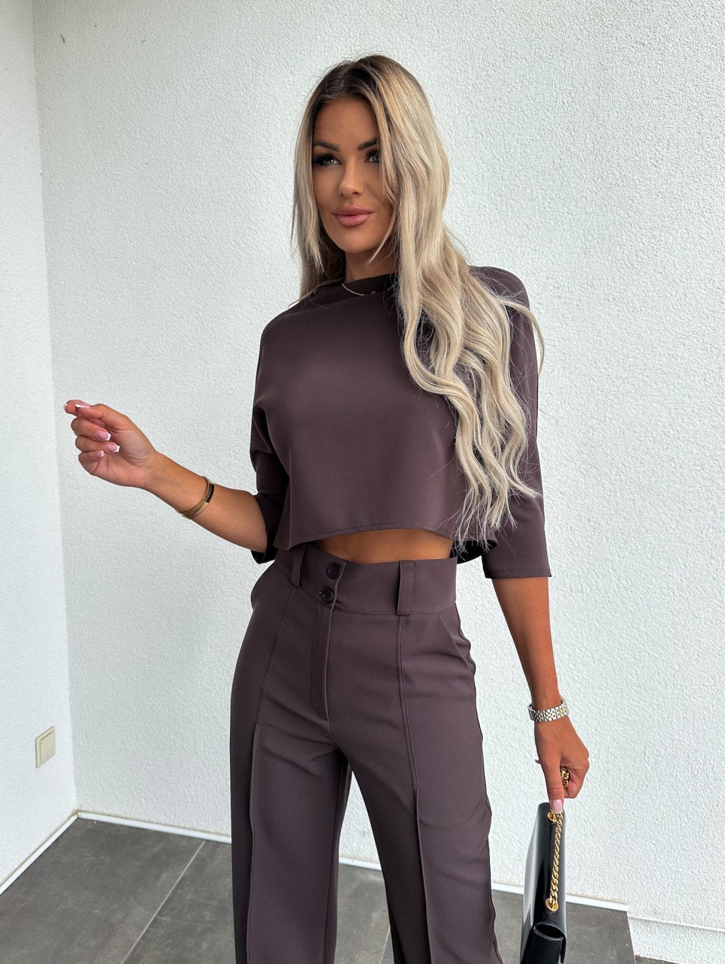 Stilla | Mono elegant