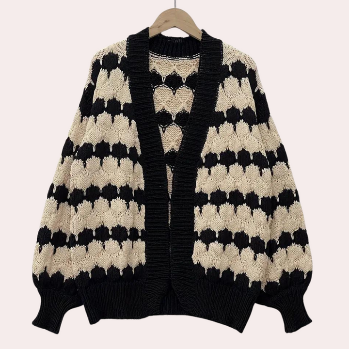 Stilla | Klassisk Varm Strikket Cardigan til Kvinder