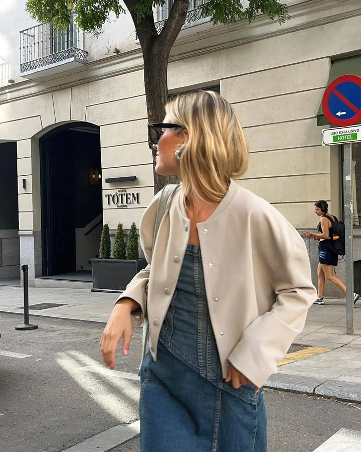 Stilla | Let dame-bomberjakke til sommeren - Casual smart med ståkrave