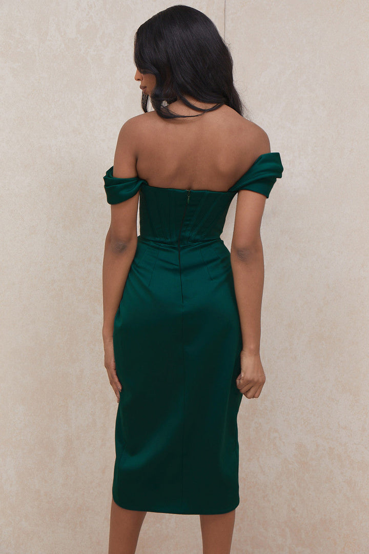 Stilla | Off Shoulder Kjole Satin